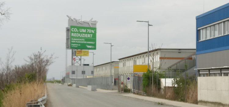 Von Flugzeugen, Lagern und dem Recht auf Mobilität