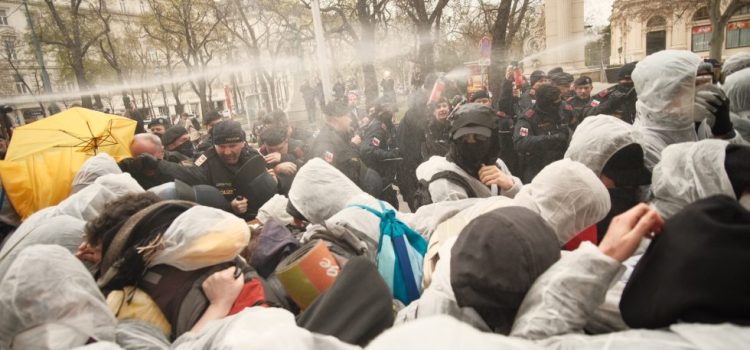 Presseaussendung: Gaskonferenz: BlockGas kritisiert Kriminalisierung, kündigt weitere Proteste an Presseaussendung: Gaskonferenz: BlockGas kritisiert Kriminalisierung, kündigt weitere Proteste an