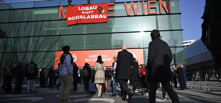 Presseaussendung: Breite Proteste mit Bannerdrop stören SPÖ-Parteitag Presseaussendung: Breite Proteste mit Bannerdrop stören SPÖ-Parteitag